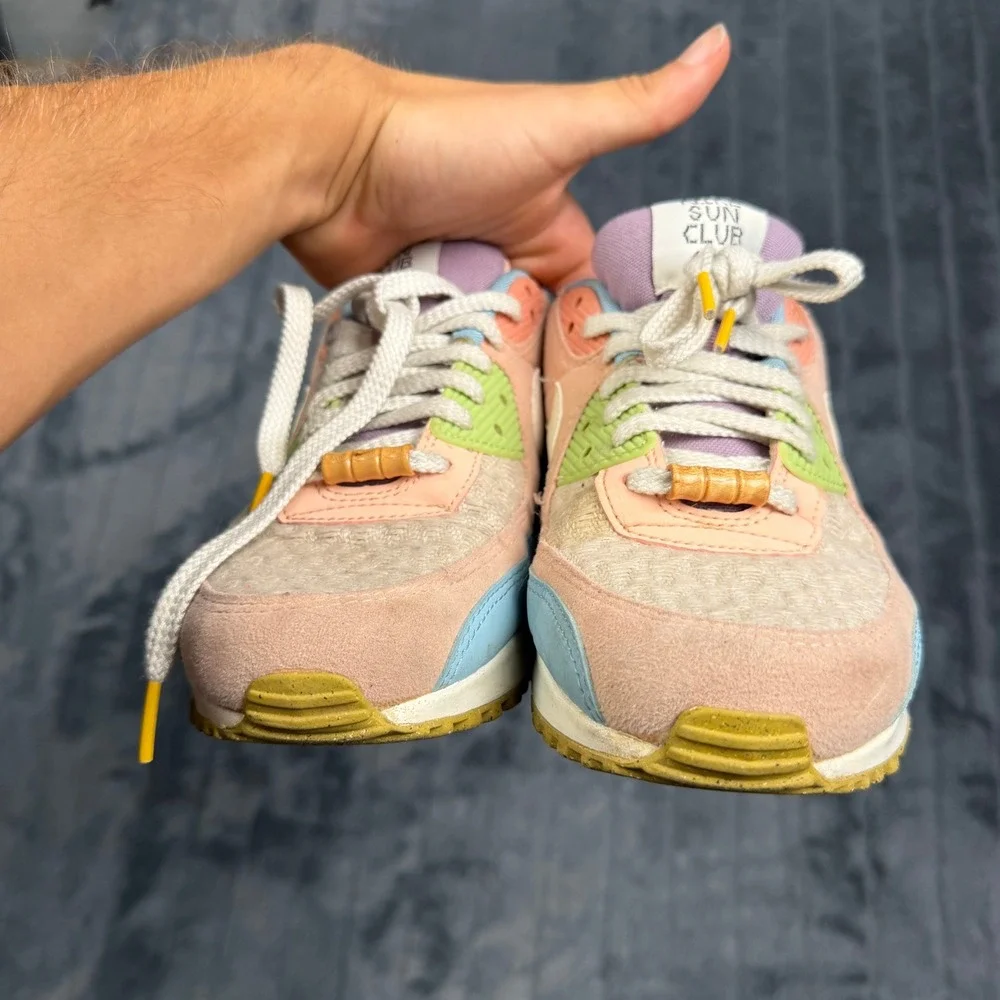 Nike Air Max 90 Sun Club Women Size 10 Orange Blue DJ9997-100 Pastel Suede